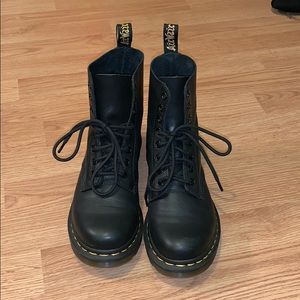 1460 Pascal Virginia Doc Martens